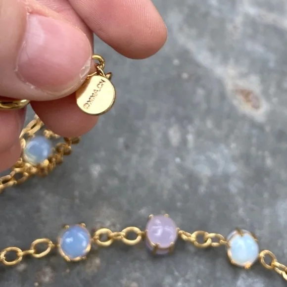 Metropolitan Museum of Art Vintage pink glass Cabochon Necklace - Picture 2 of 5